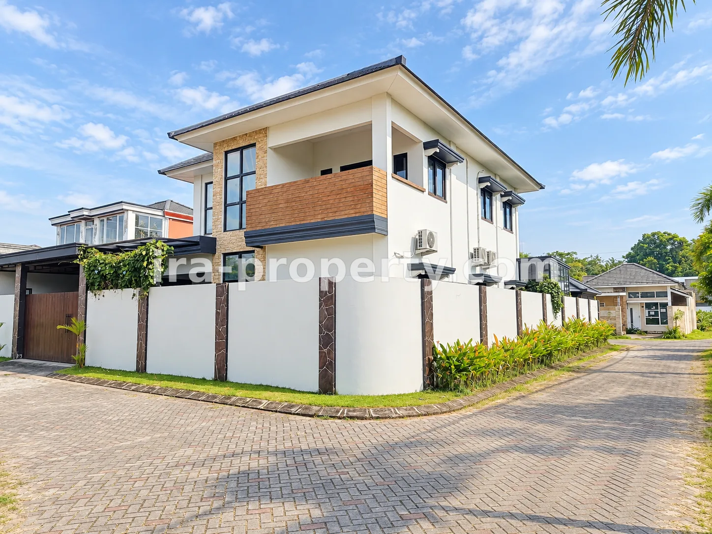 NUANSA VILLA 2-FLOOR VILLA IN SANDIK WITH PADDY VIEW