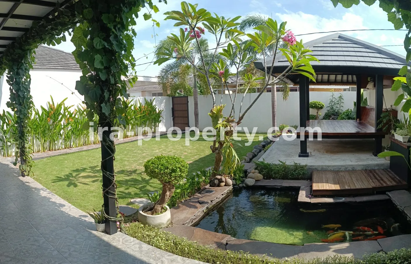 RUMAH NUANSA VILLA 2 LANTAI DI SANDIK VIEW SAWAH - 1048 - 2