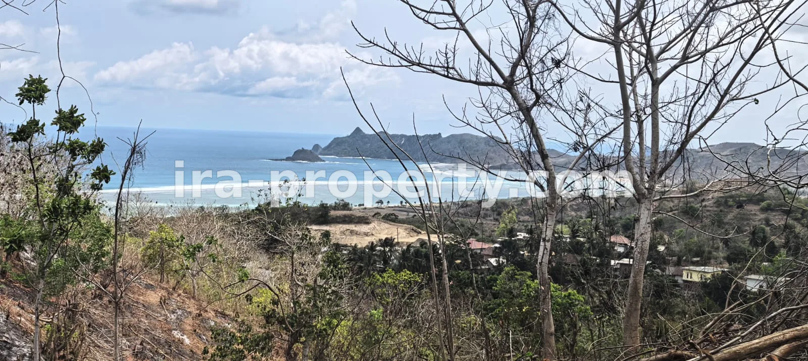 Tanah view laut di Pengantap Buwun mas dekat Samara - 562 - 11