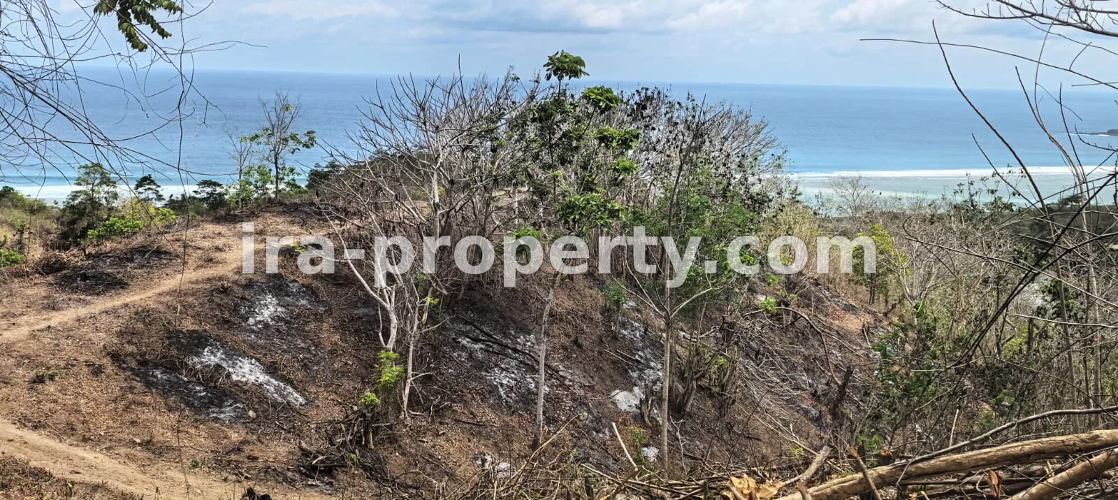 Tanah view laut di Pengantap Buwun mas dekat Samara - 562 - 12